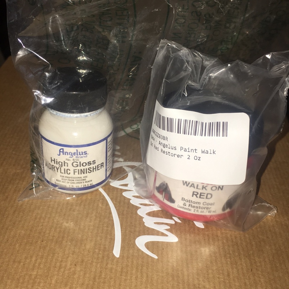 Christian Louboutin restorer paint set